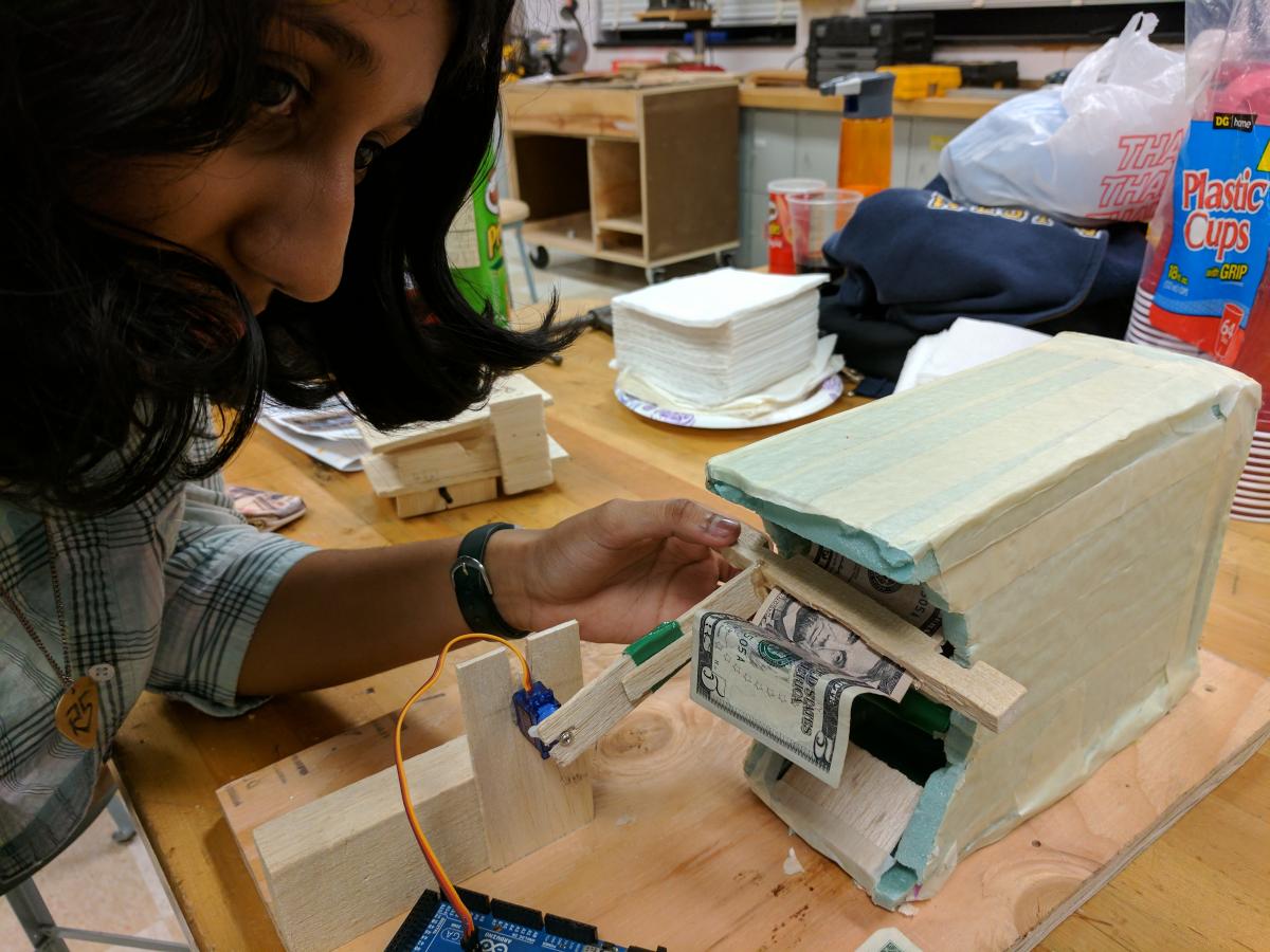 A mock sorting mechanism